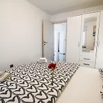 Rosana Διαμέρισμα *